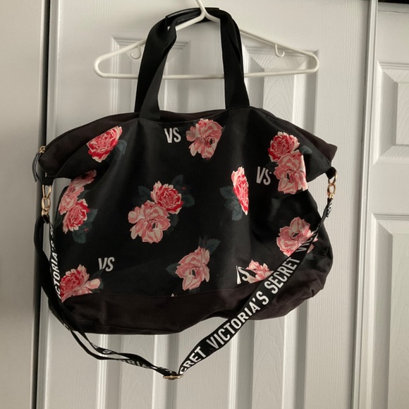 Victoria’s Secret Travel Duffle Bag - Picture 7 of 8